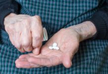 Fler äldre får fler än tio läkemedel