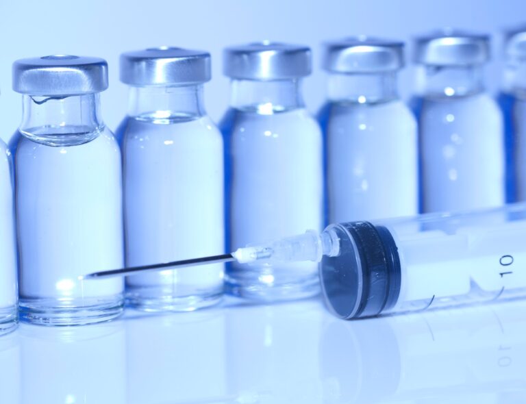 Astrazeneca överväger att göra ny vaccinstudie
