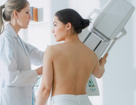 Screening, som mammografi ifrågasätts, av forskare. Foto: Istock