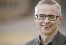 ”Det gäller att ha ett öppet sinne” Mikael Elofsson