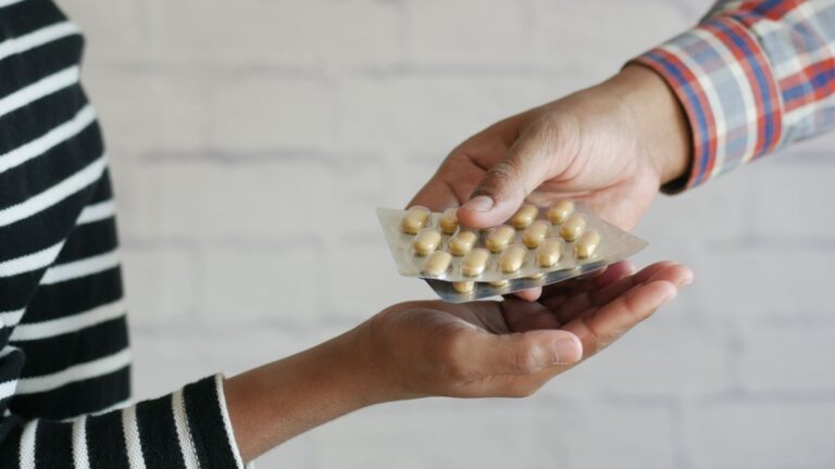 Var sjätte svensk tar andras receptläkemedel