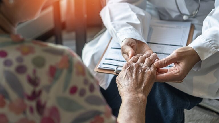 Stamcellsbehandling mot Parkinson: Första kliniska studien ger lovande resultat